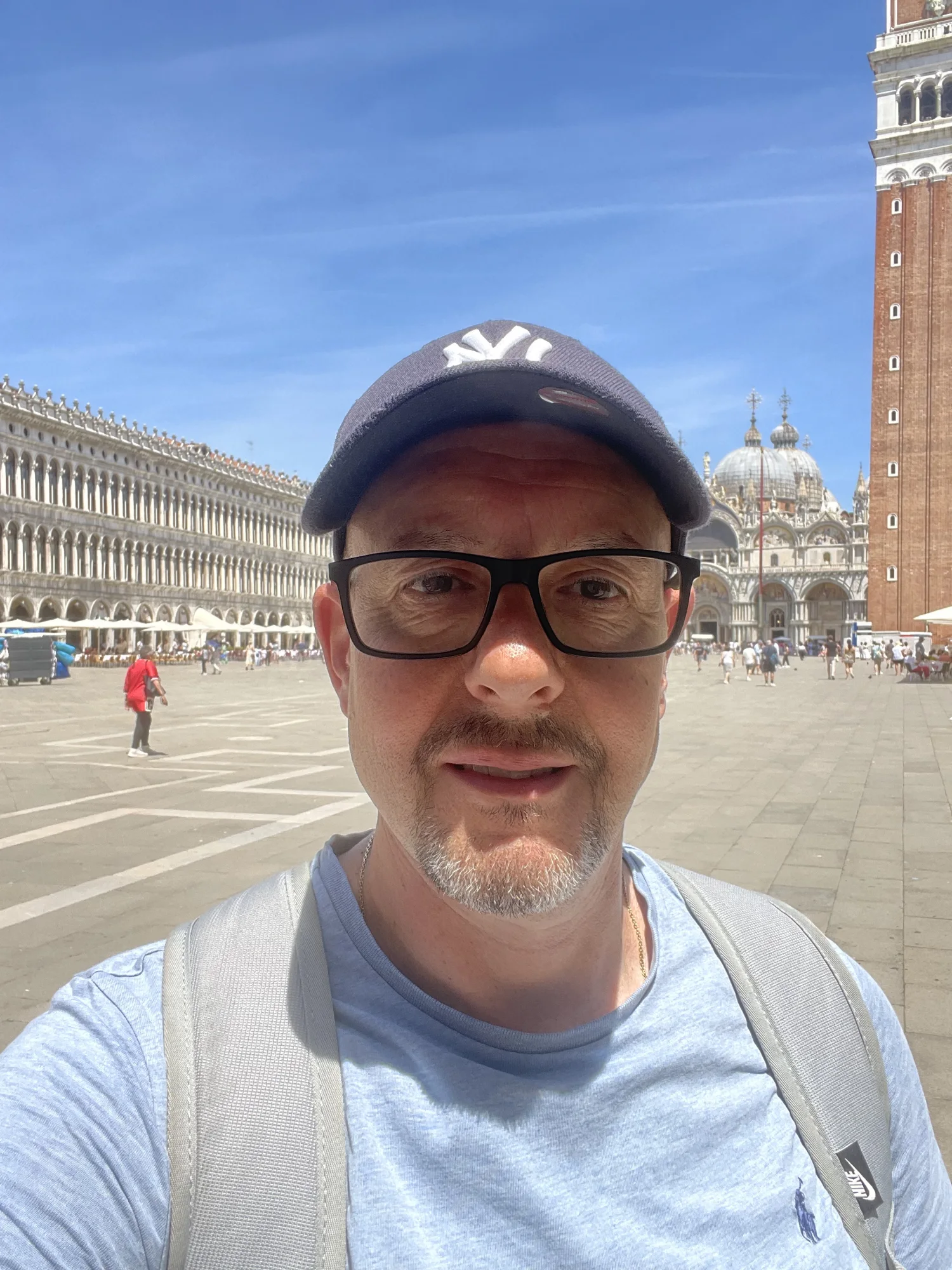 Giorgio Marrale op het San Marcoplein in Venetië